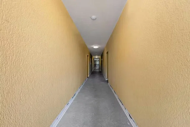 Хол