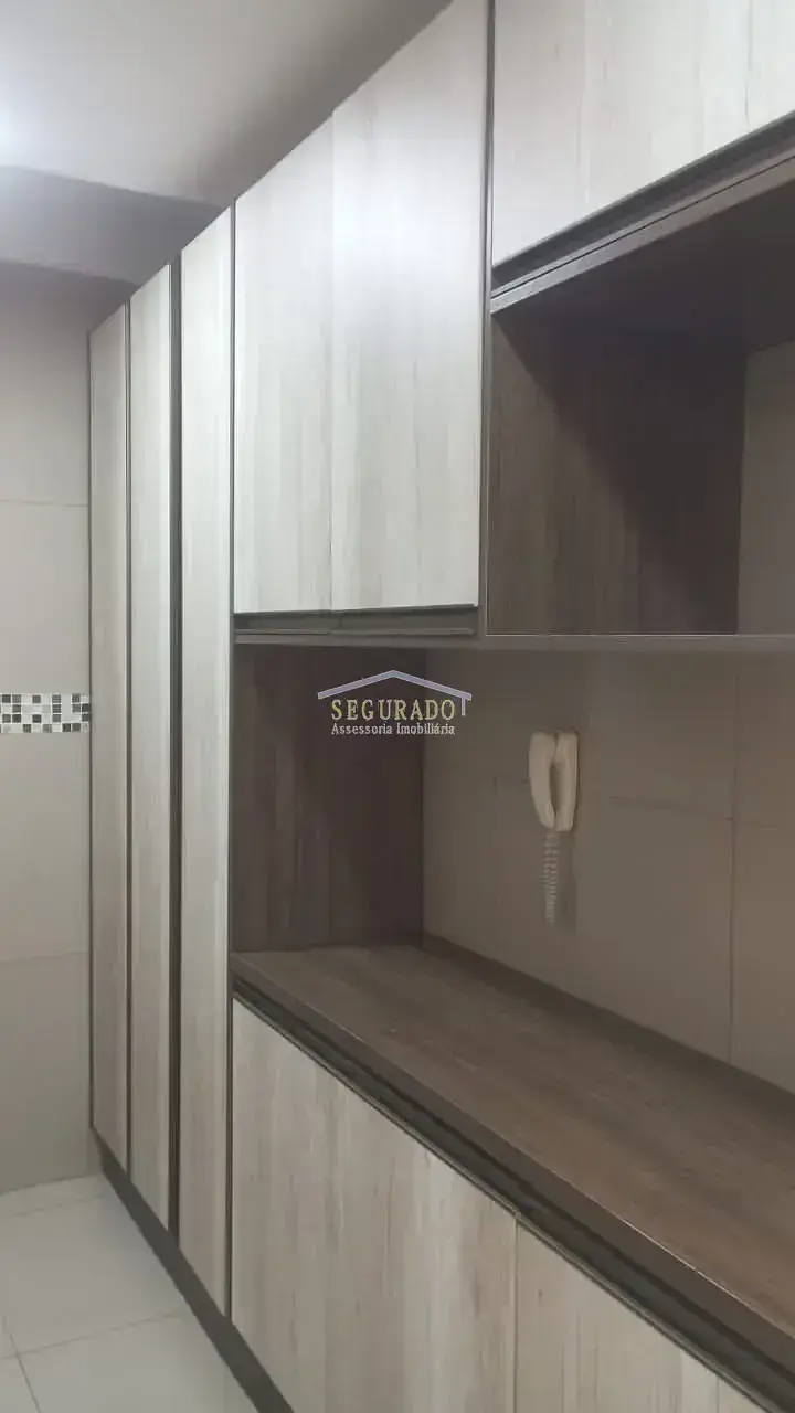 أخرى