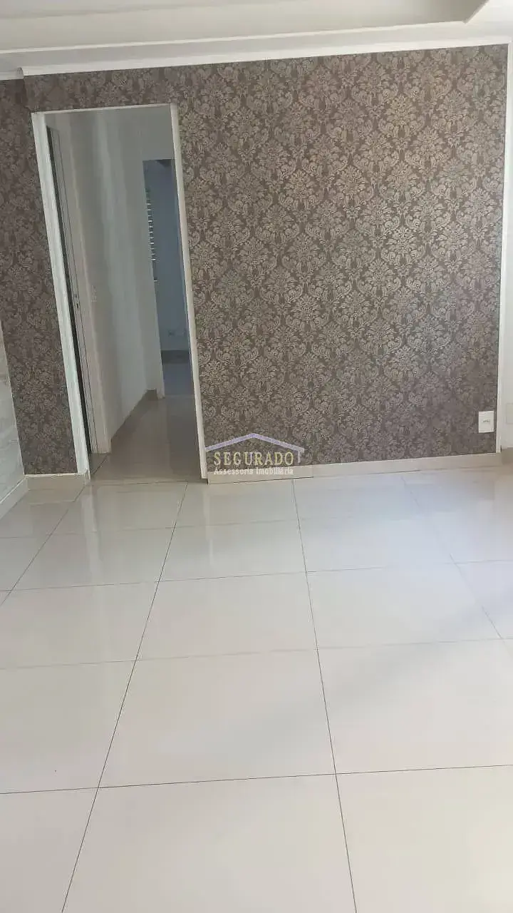 أخرى