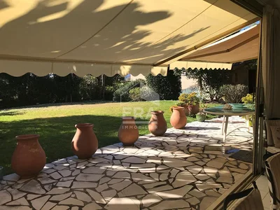 غرفة معيشة