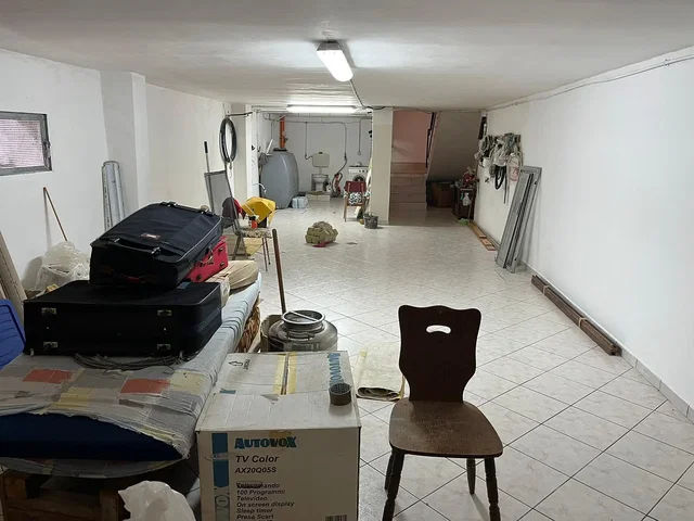 Хол
