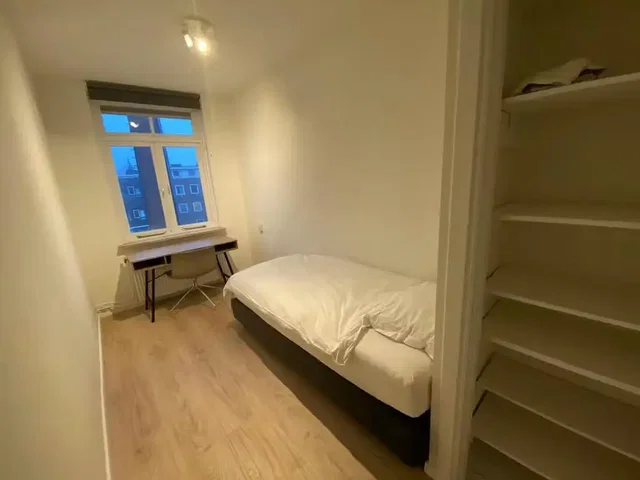 Хол
