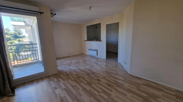 Хол