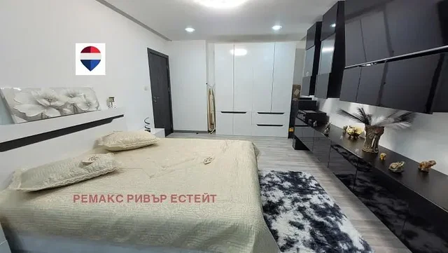 Хол