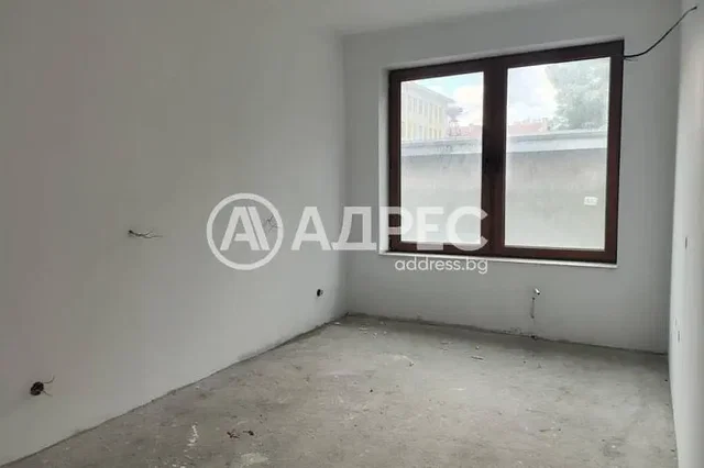 Хол