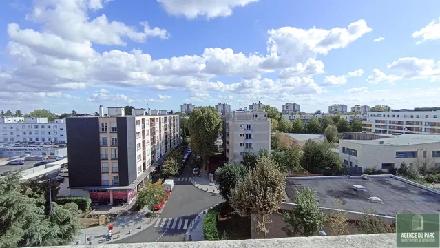 Хол