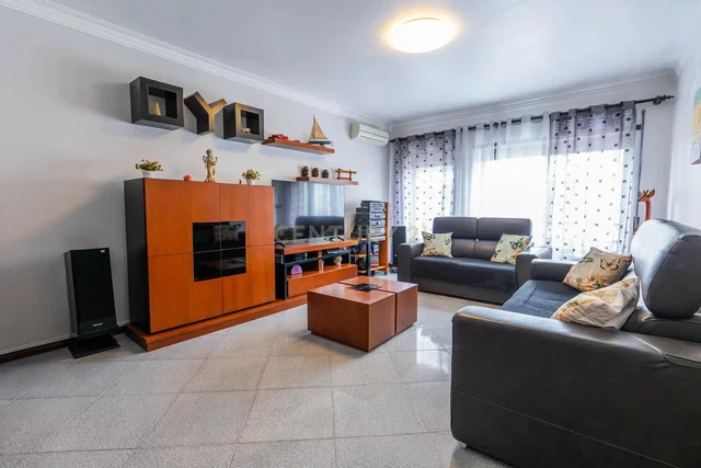 Σαλόνι
