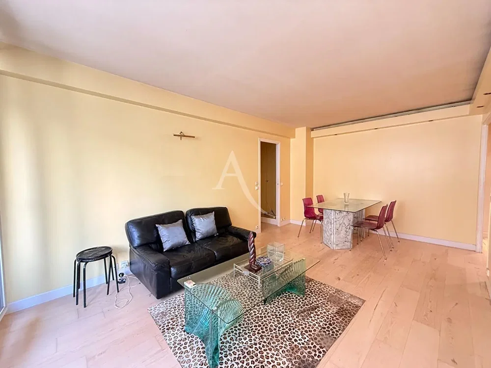 Salón