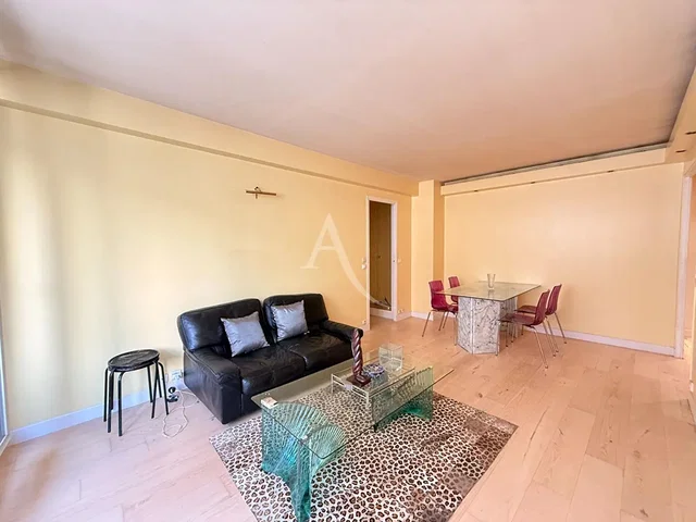 Salón