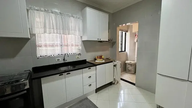 أخرى