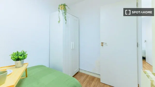 Хол