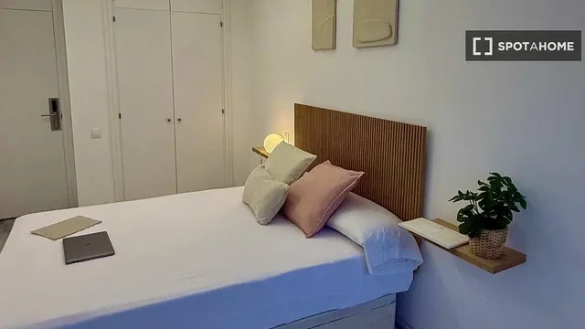 Хол