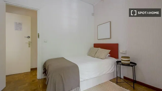 Хол