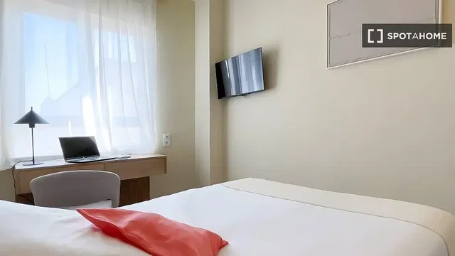 Хол