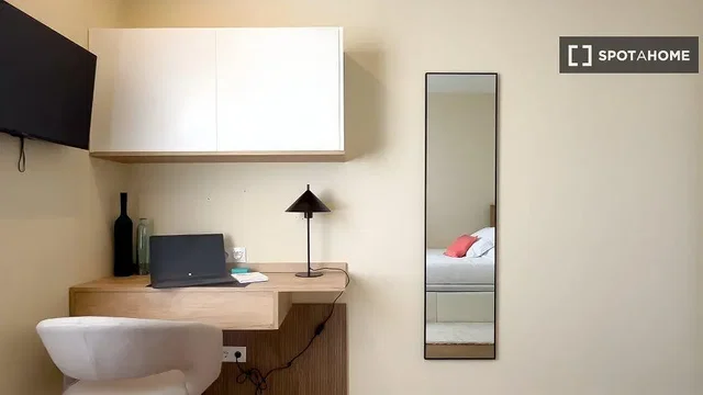 Хол