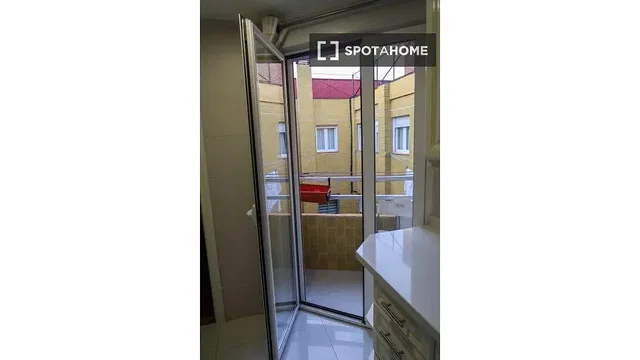 Хол