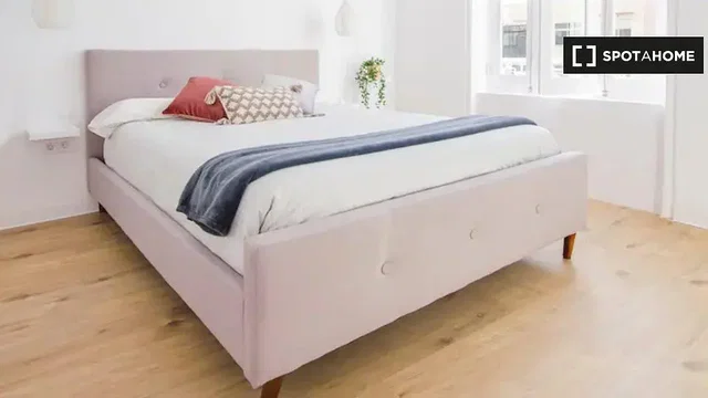 Хол