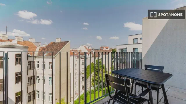 Хол