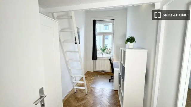 Хол
