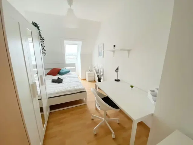 Хол