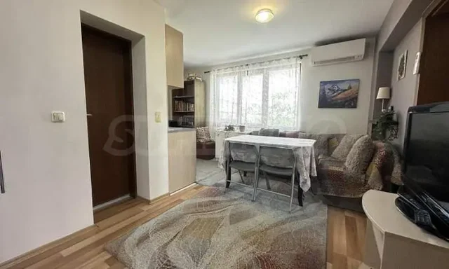 Хол