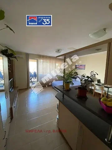 Хол