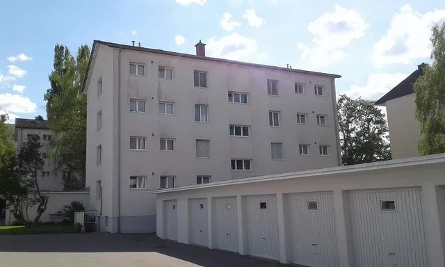 Хол