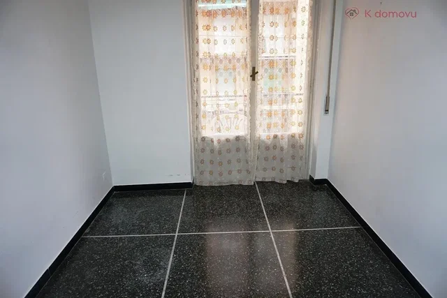 أخرى