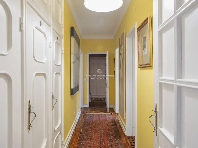 أخرى