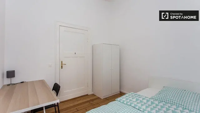 Хол