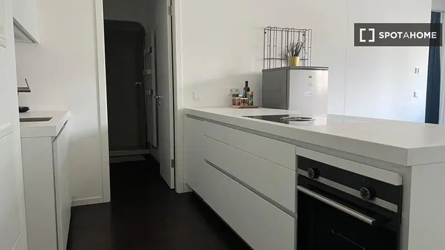 Хол