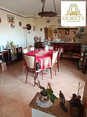 غرفة معيشة