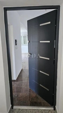 Хол