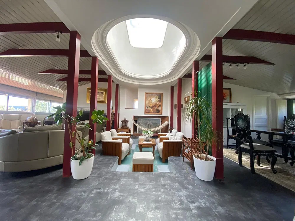 Salon