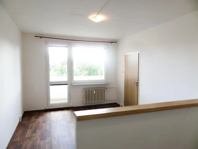 Overig; houten vloer, natuurlijk licht, gerenoveerd