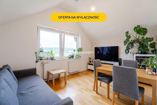 Living room; view, wood floor, natural light, modern style