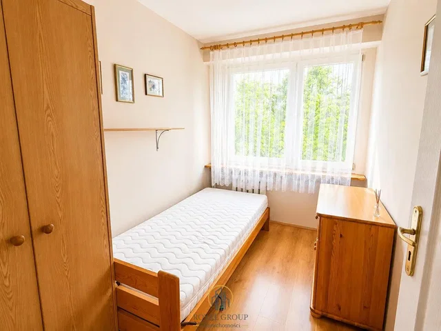 Chambre; parquet, lumière naturelle, style rustique