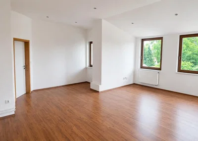 Wohnzimmer; holzboden, tageslicht, blick