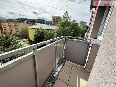 Balkon; razgled, talne ploščice