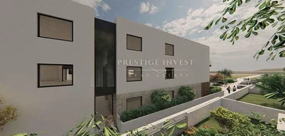 Casa y alrededores