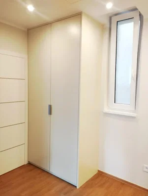 Chambre; parquet, lumière naturelle