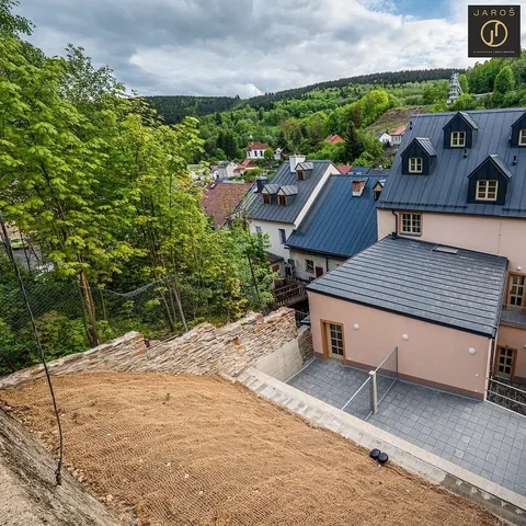Haus und umgebung; blick, tageslicht