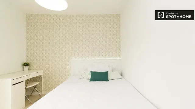 Хол