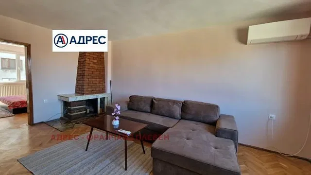 غرفة معيشة