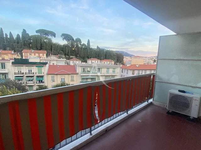 Σαλόνι