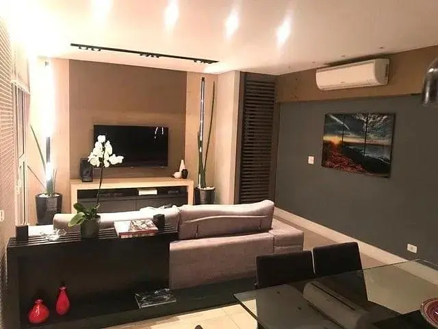 أخرى