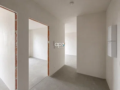 أخرى