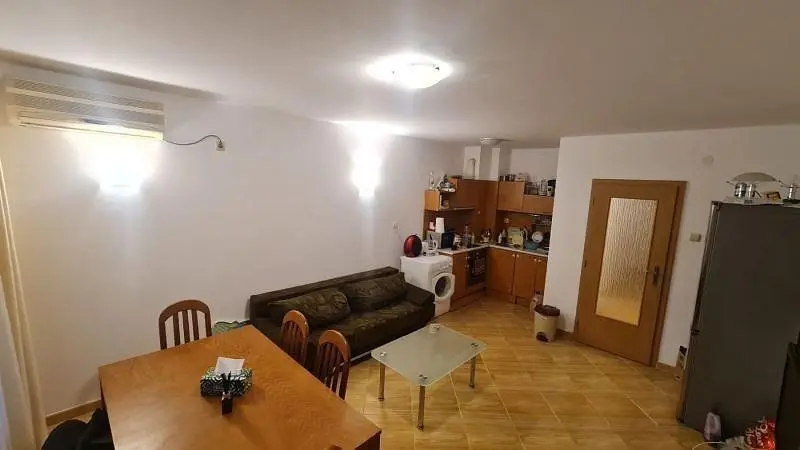 أخرى