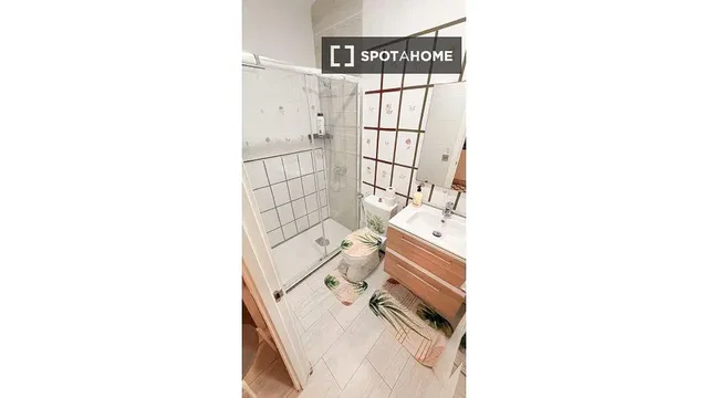Хол