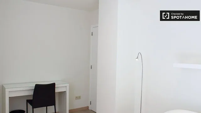 Хол